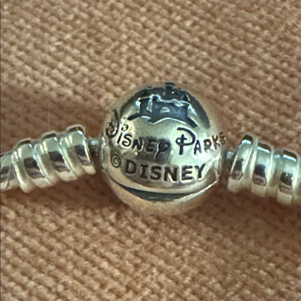 Disney Pandora Bracelet - Disney Parks Castle Clasp - Silver 8.3” - New in Box - Picture 3 of 12